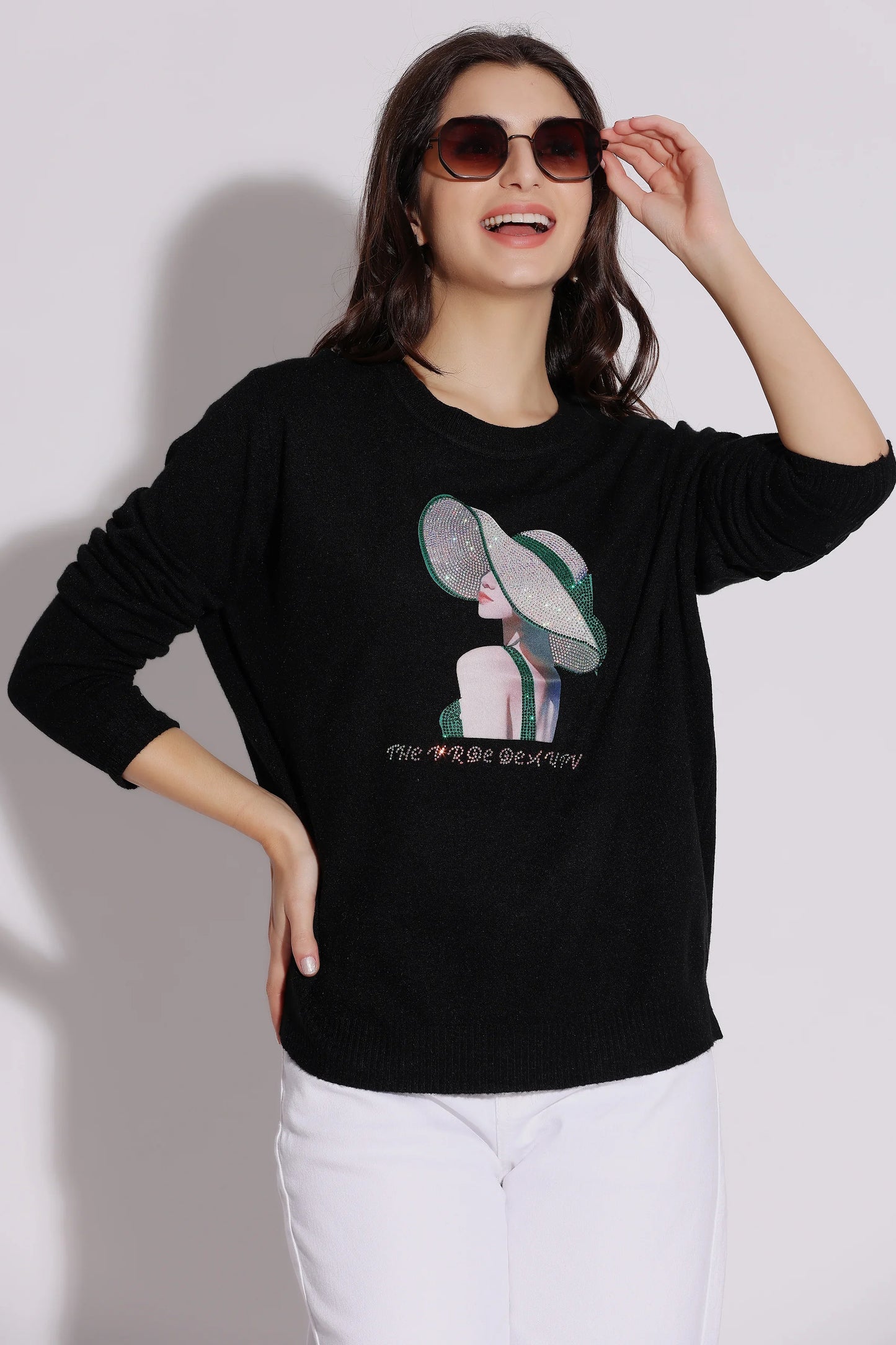 Graphic Sweater with Elegant Hat Design